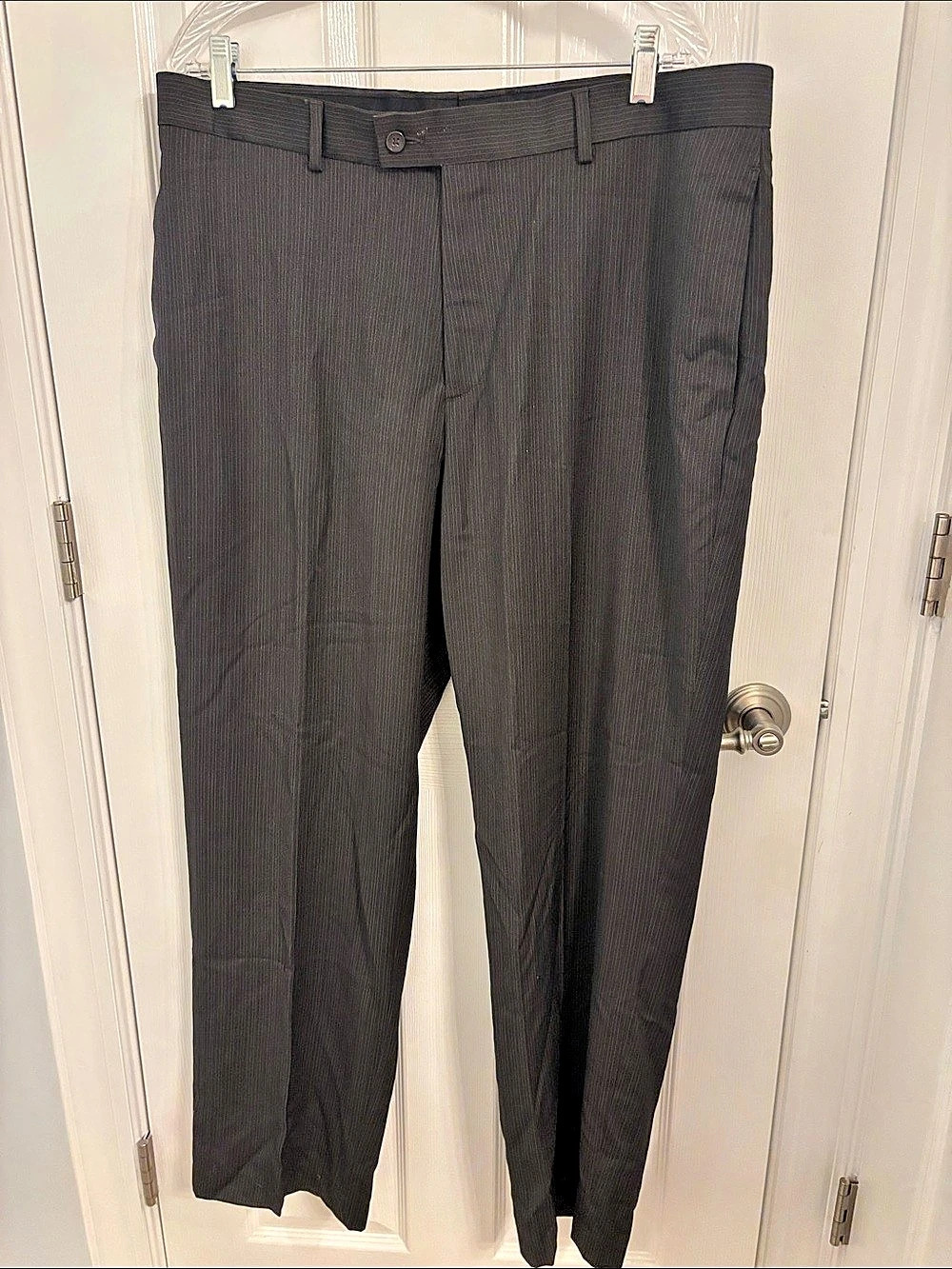 Van Heusen Studio Pinstripe Dress Pants black pinstripe waist 38/32 Like New